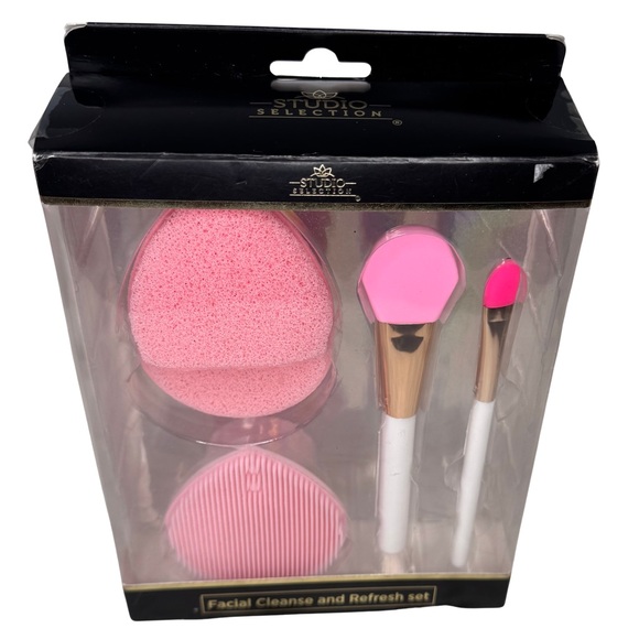 Studio Selection Facial Cleanse and Refresh Set, 4 pieces NEW - Picture 1 of 3